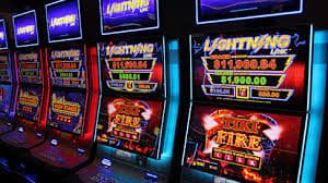 Lucky King platform hero banner showing sports and casino entertainment